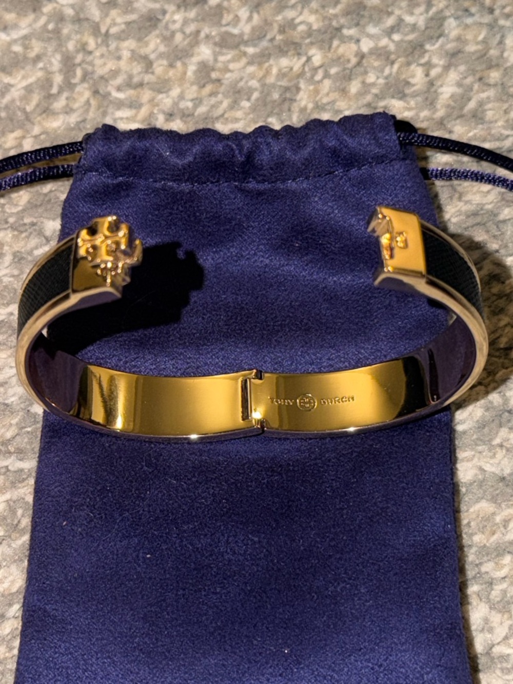 TORY BURCH Gold & Black Enamel Leather Hinged Bangle with Signature 3D Gold Logo - Picture 5 of 5